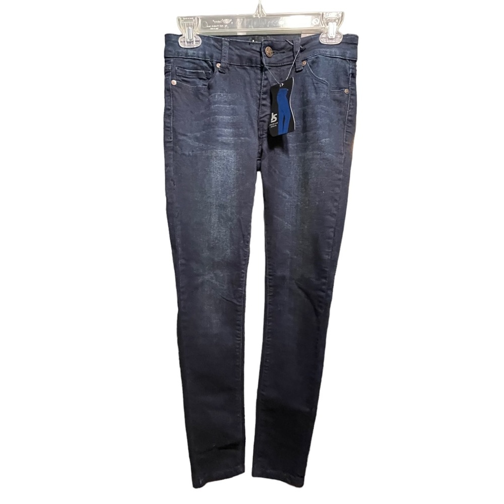 JS jeans size 5
Premium Denim